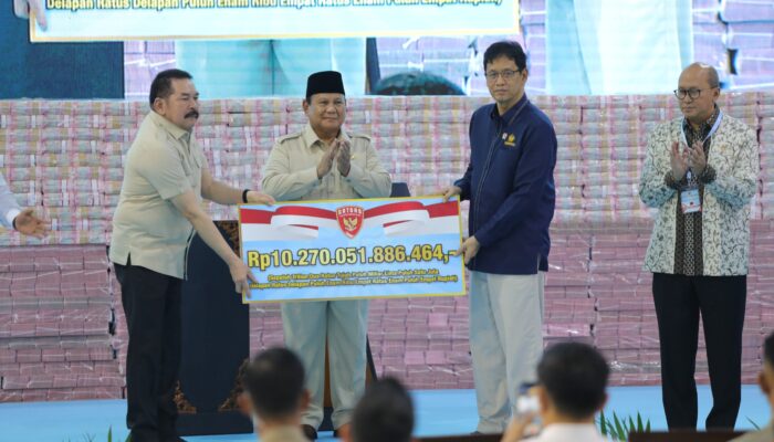 Penyerahan Uang Total Rp10,2 Triliun dan Penguasaan Kembali Kawasan Hutan Tahap VII oleh Satgas PKH