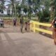 Sentuhan Akhir Jembatan TMMD 128, Satgas Kodim 0203/Langkat Lakukan Pengecatan