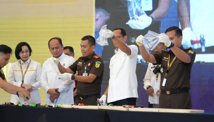 BPA Kejaksaan RI Gelar Pemusnahan  Barang Sita Ekekusi 14 Buah Jam Tangan dari Terpidana Jimmy Sutopo
