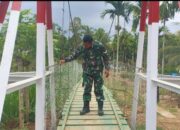 Patroli Wilayah, Babinsa Sawang Cek Kondisi Jembatan Gantung Garuda