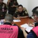 Penyerahan Tersangka HS dan Barang Bukti (Tahap II) Perkara Pertambangan Nikel Sultra ke Kejaksaan Negeri Jakarta Selatan