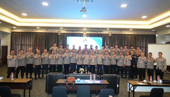 Kapolda Sumsel Dorong Seluruh Personel Melek Komunikasi Publik dan Literasi Digital