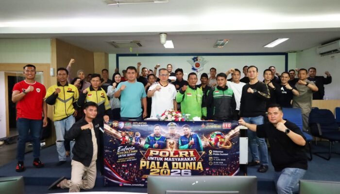 Perkuat Harkamtibmas, Ditlantas Polda Sumsel Rangkul Ojol Palembang Lewat Nobar Piala Dunia dan Baksos