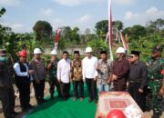 Akselerasi Pembangunan, Dandim 0808/Blitar Bersama Forkopimda Letakkan Batu Pertama Jembatan Garuda Sungai Ratu