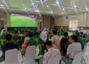 Nobar Sepakbola Gembira,Kodim 0201/Medan Pererat Persatuan dan Silaturahmi Bersama Masyarakat 