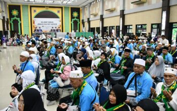 Sambut Kloter 12 di Palembang, Staf Ahli Kemenhaj Tekankan Pentingnya Menjaga Kemabruran Haji