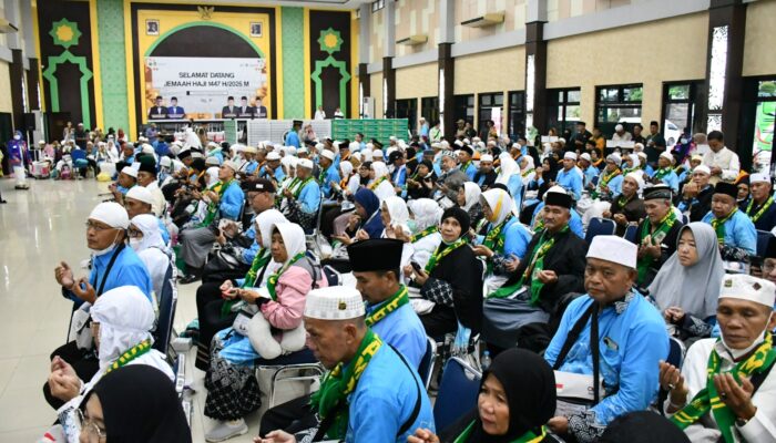 Sambut Kloter 12 di Palembang, Staf Ahli Kemenhaj Tekankan Pentingnya Menjaga Kemabruran Haji