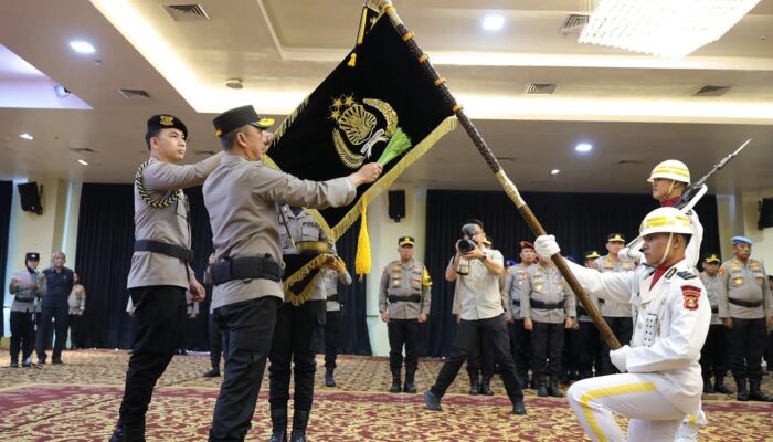 Kapolda Sumsel Pimpin Upacara Pemuliaan Nilai Tribrata dan Pencucian Pataka Atidhira Wira Bhakti Jelang Hari Bhayangkara ke-80