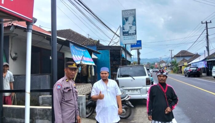 Polsek Baturiti Perketat Pengamanan Ibadah Sholat Jumat, Wujudkan Rasa Aman Bagi Umat Muslim