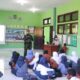 Tanamkan Nasionalisme dan Jiwa Sehat, Satgas Pamtas RI l-PNG Kewilayahan Yonif 645/Gardatama Yudha Berikan Pelayanan Kesehatan dan Edukasi Kewarganegaraan di Sekolah”