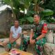 Dandim 0418/Palembang Kolonel Arh Erwin Nopianto, S.Sos. Komsos Bersama Tokoh Masyarakat di Lokasi TMMD Ke-129