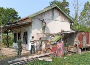 Gotong Royong Satgas TMMD dan Warga Percepat Pembangunan RTLH Milik Ibu Suwarni