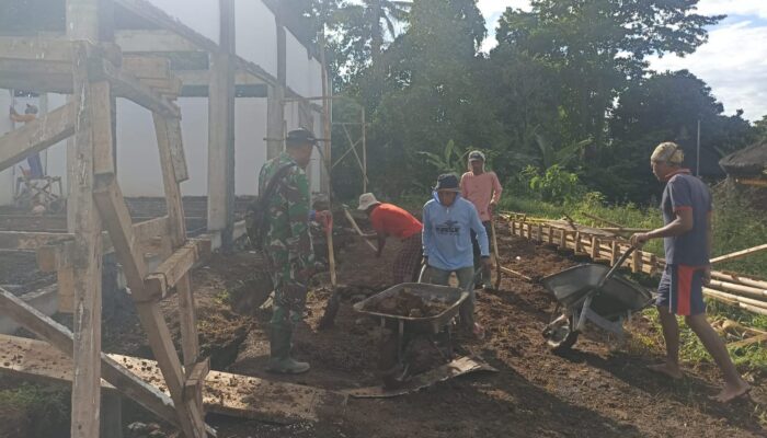 Progres Tembus 32,47 Persen, Babinsa Tengkudak Kawal Pembangunan Koperasi Desa Merah Putih 
