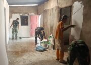 Gotong Royong Satgas TMMD dan Warga Percepat Rehabilitasi Rumah Bapak Karya