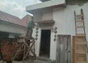 Gotong Royong TNI dan Warga Warnai Finishing Mushola Baitul Makfurin di Hari Ke-16 TMMD