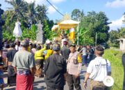 Bhabinkamtibmas Desa Banjar Anyar 2 Atensi Giat Ngaben Almarhum Ni Made Nadi