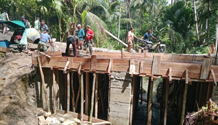 Satgas Karya Bakti TNI Kebut Pembangunan Jembatan Beton di Nias Selatan, Akses Warga Kian Aman