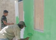 Gotong Royong Satgas TMMD dan Warga Percepat Finishing Rumah Bapak Fernando