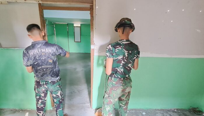 Hari Ke-21 TMMD, Rehab Rumah Bapak Fernando Masuki Tahap Penyempurnaan