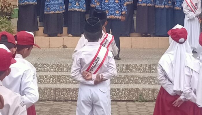 Upacara Peringatan HUT RI Ke-81 Tahun 2026 di SDN 164 Palembang