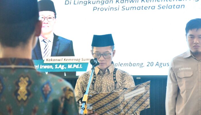 Lantik Tiga Kepala KUA, Kakanwil Kemenag Sumsel Minta Tingkatkan Profesionalisme dan Komunikasi