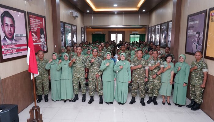 Perkuat Keharmonisan dan Pola Asuh Keluarga, Kodim 0808/Blitar Ikuti Webinar Parenting Bersama dr. Aisah Dahlan