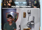 Polisi Amankan Seorang Pria Diduga Miliki Senjata Api Rakitan dan Amunisi di Keluang