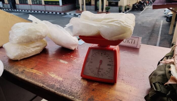 Sinergi TNI-Polri Gagalkan Penyelundupan 4 Kg Sabu Jaringan Internasional di Labuhanbatu