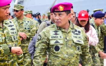 PANGKORMAR SAKSIKAN MOMENTUM BERSEJARAH, ITS GIUSEPPE GARIBALDI RESMI TIBA DI TANJUNG PRIOK