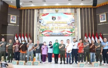 Peringati HUT Ke-81 TNI, Pangdam XIX/Tuanku Tambusai Tinjau Langsung Donor Darah dan Pengobatan Gratis