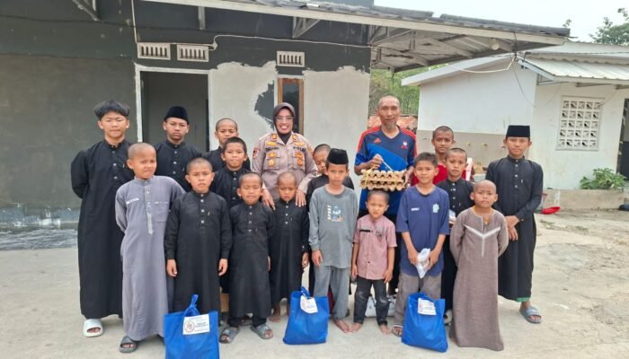 Polda Sumsel Perkuat Kepedulian Sosial, Polres OKU Timur Berbagi dengan Anak Yatim