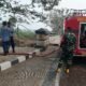 Babinsa dan Water Tank Kodim 0418 Bergerak, Kebakaran Lahan 0,5 Hektare di Karya Jaya Berhasil Dipadamkan