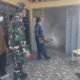 Cegah Demam Berdarah, Babinsa Kalipucung Pendampingan Fogging Serentak Di Dusun Kalipucung