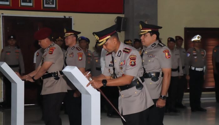 Tongkat Komando Berganti, Kombes Pol. I Wayan Winaya Resmi Pimpin Polresta Denpasar