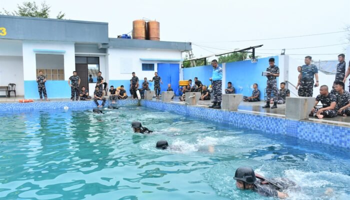‎SINERGI BINSAT DAN LATIHAN TERUKUR SEBAGAI PILAR PEMBENTUKAN PRAJURIT JALASENA YANG PROFESIONAL DAN SIAP OPERASI 