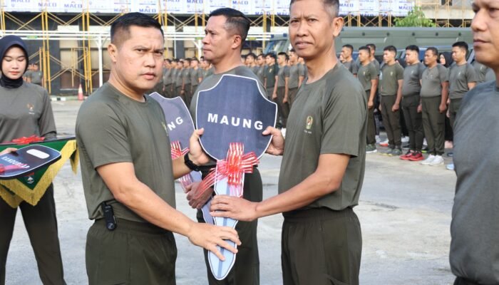 Pangdam XIX/Tuanku Tambusai Serahkan Kendara Operasional Satuan